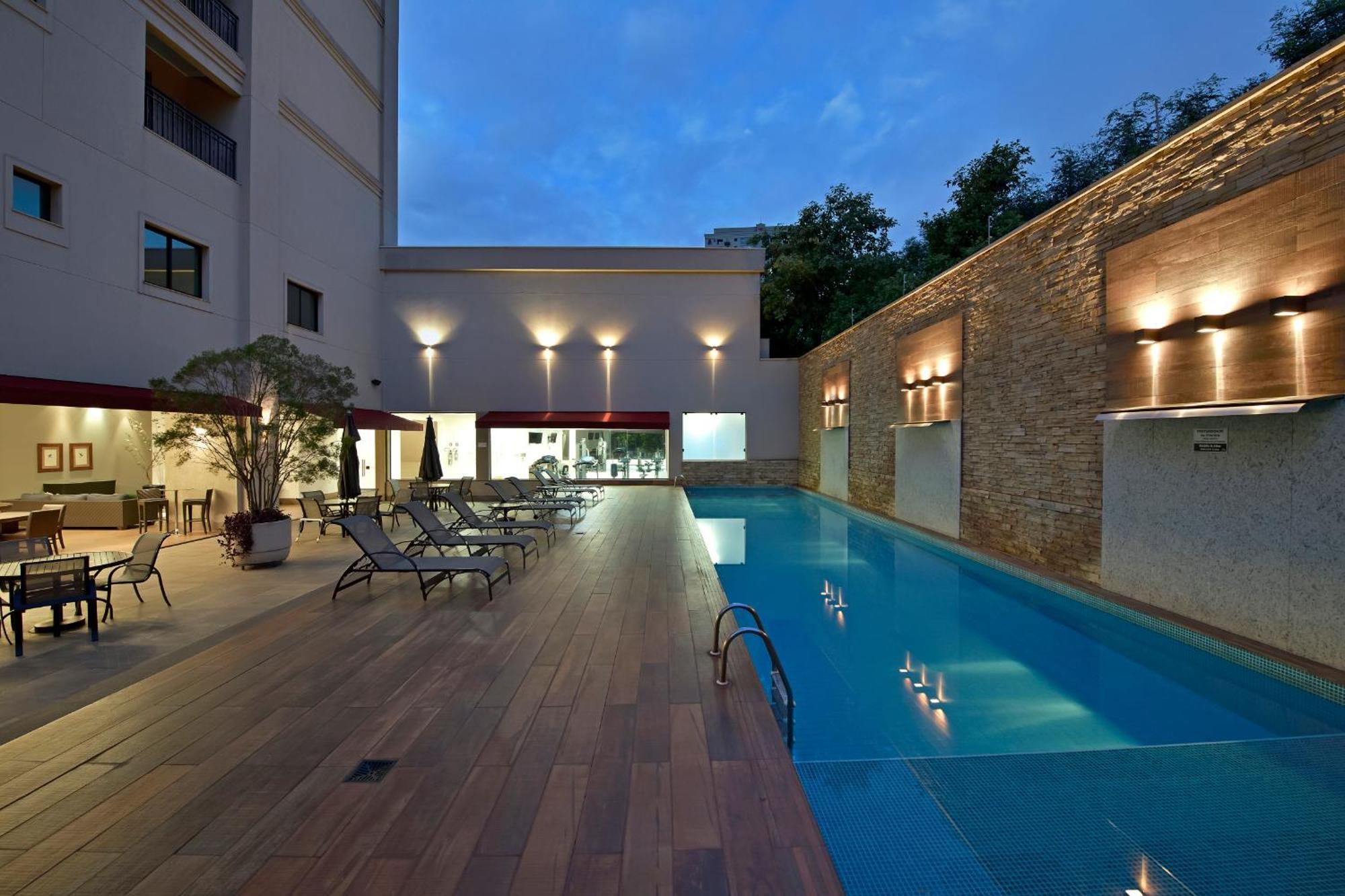 Hotel Mont Blanc Premium Ribeirao Preto Ngoại thất bức ảnh The swimming pool at the hotel