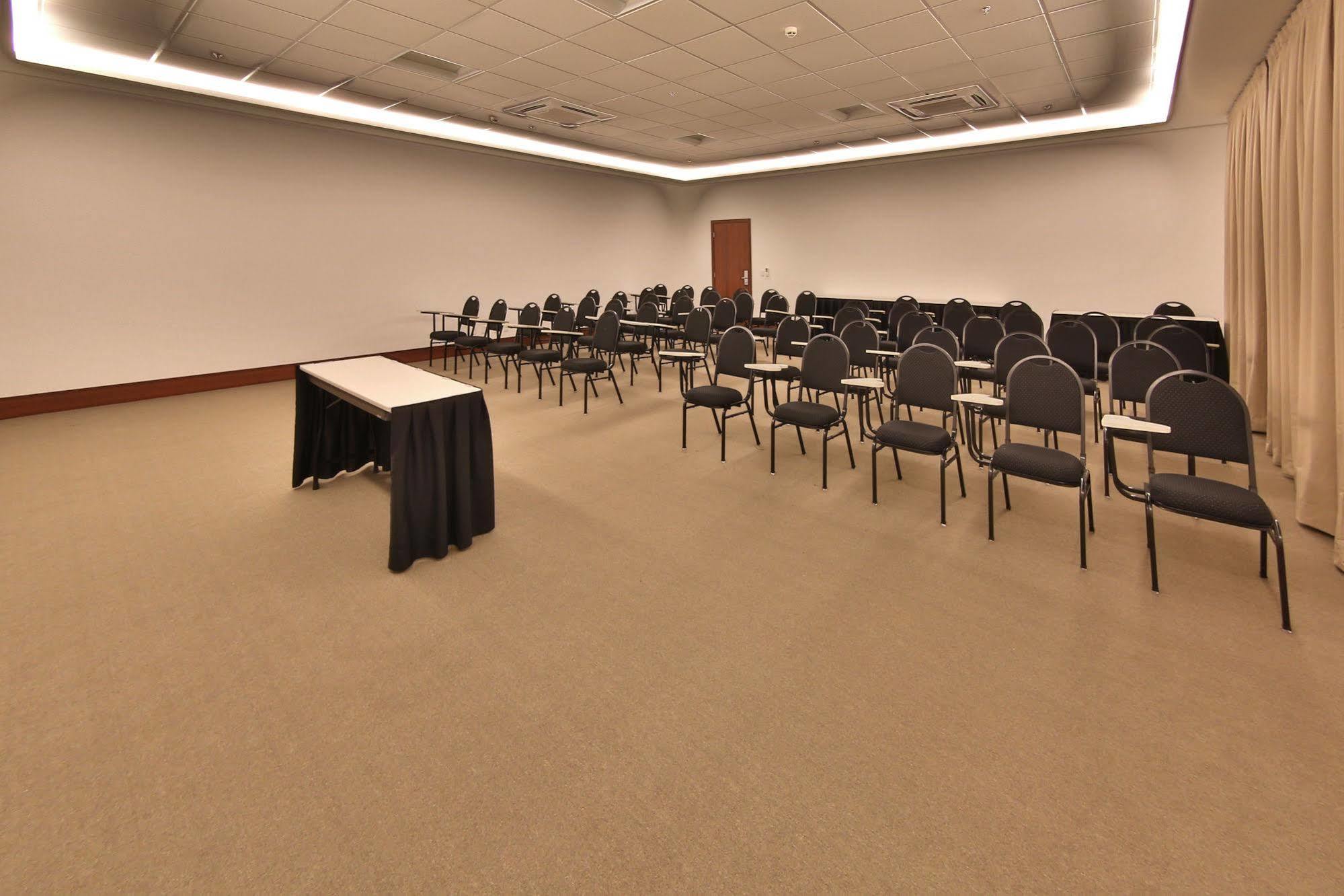 Hotel Mont Blanc Premium Ribeirao Preto Ngoại thất bức ảnh A typical meeting room